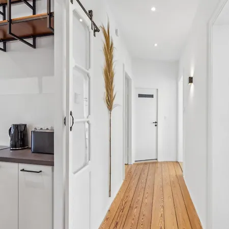 Apartment Home-on *